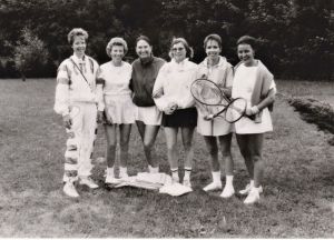 Seniorinnen 1979<br />Von links nach rechts: Marion Hachmann, Bärbel Krämer, Inge Geiger, Mary Denzel, Gesine Horn, Brigitte Klein Seniorinnen 1979